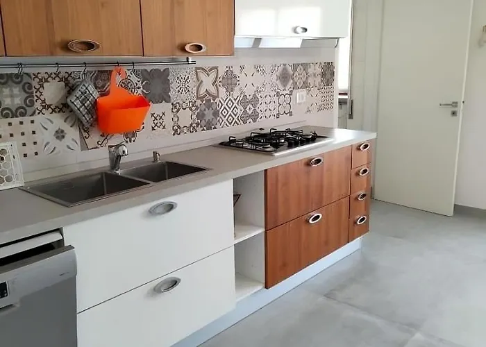 Aurora House אוטרנטו