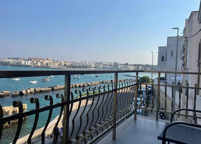 Aurora House דירה